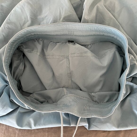 lululemon Men's T.H.E Short 9" *Linerless - Size L - Picture 8 of 10